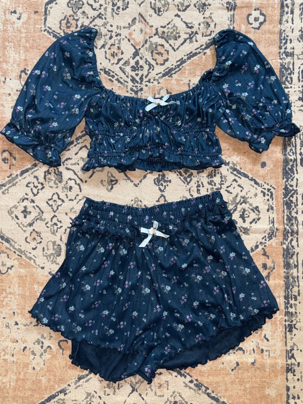 For Love and Lemons set